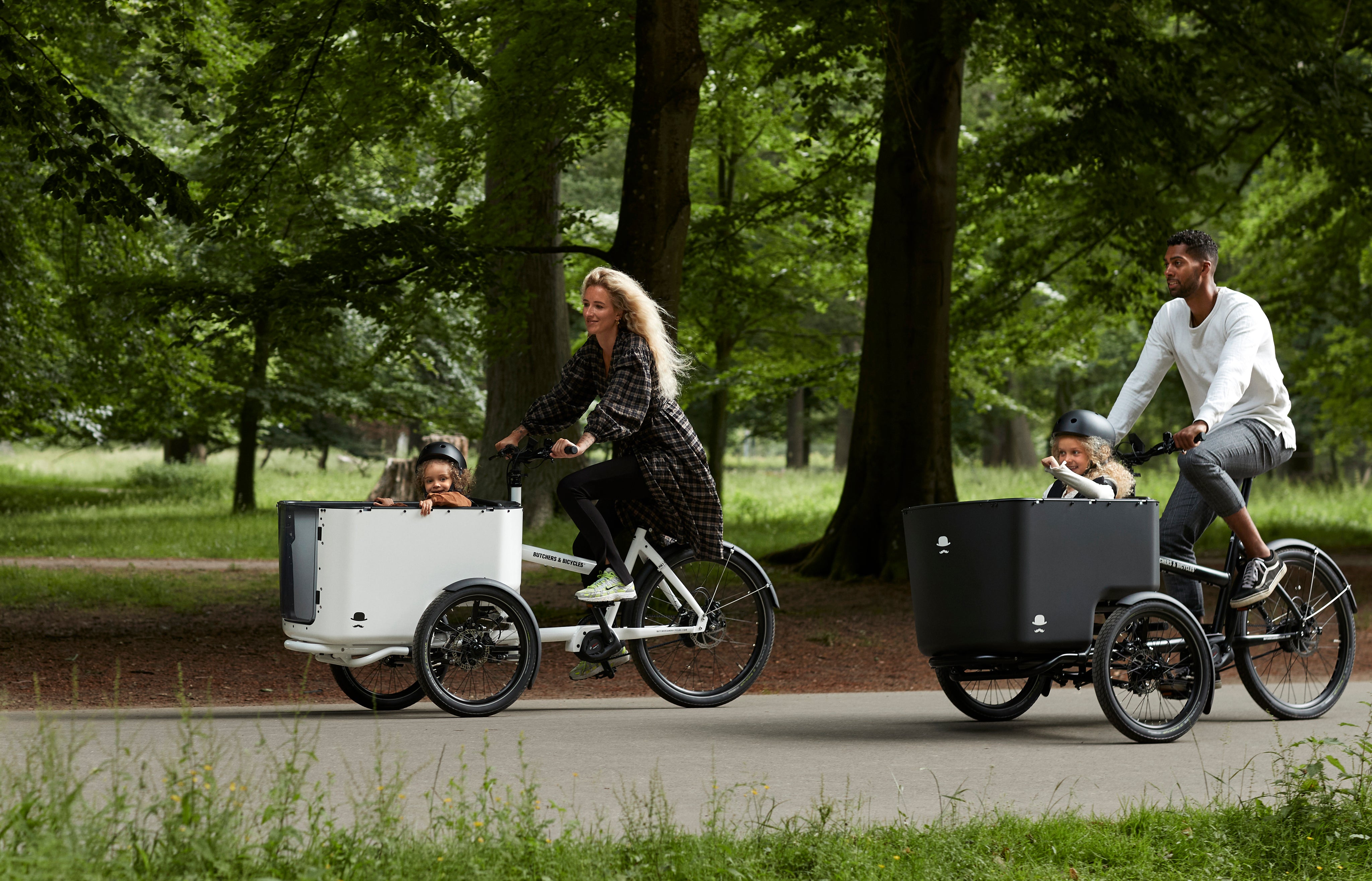 Butchers & Bicycles Bakfiets MK1-E - Vario - Zwart - Zwarte bak Doornbikes